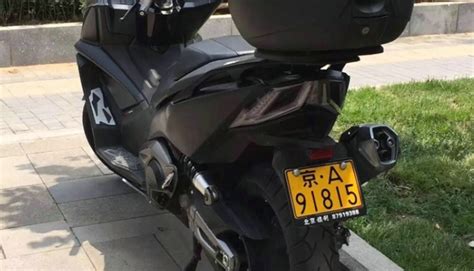 这辆京A牌照摩托车竟被炒到303万 摩友：无法理解_凤凰网