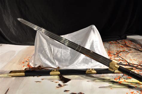 重剑（击剑运动比赛项目之一）_摘编百科