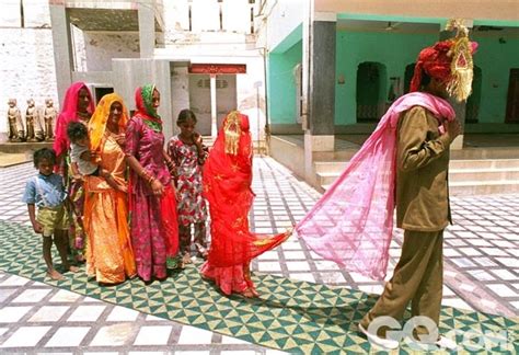 彩礼、种姓制度、妇女地位，是什么使印度童婚现象屡禁不止？_凤凰网视频_凤凰网