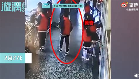 小学生被自行车撞到，卷入公交车！_回龙观社区网