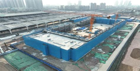 荆州站北站房建设提速 整体工程预计年底完成-项目建设进展-荆州市发展和改革委员会-政府信息公开
