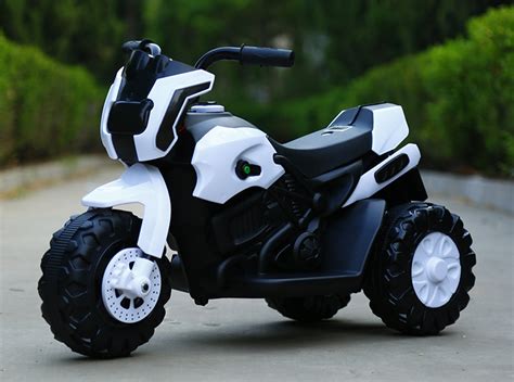 新款R1婴幼儿童电动摩托车三轮车1-3-5岁充电男孩女孩玩具车可坐-阿里巴巴