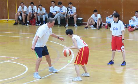 2019NBA校园篮球教练员培训班在武汉顺利开班