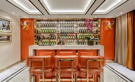 现代简约欧式创意铁艺红酒架摆件客厅家用展示架装饰酒瓶架子酒格-阿里巴巴