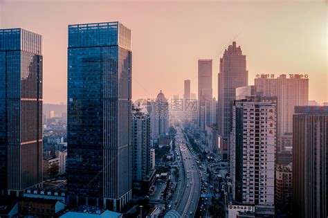 中国重庆城市高楼和镜面倒影照片摄影图片_ID:427448341-Veer图库