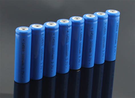 锂电池第一次充电时间,首次充电的注意事项_锂电池UPS_锂电池包专业制造商-湖南存能电气股份有限公司