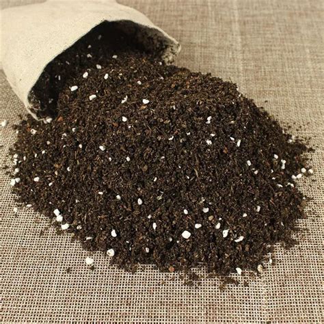 店长推荐30升黑土花土种植土腐殖土草炭土营养土种花多肉土有机土-阿里巴巴