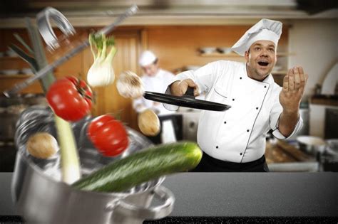 厨师在商业厨房准备食物高清图片下载-正版图片501505016-摄图网