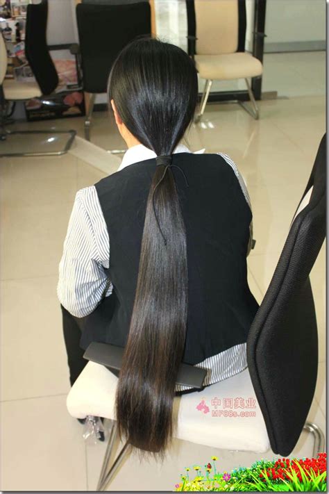 在会议室剪下这把68厘米长头发-FACE119#(10) 剪发_中国长发