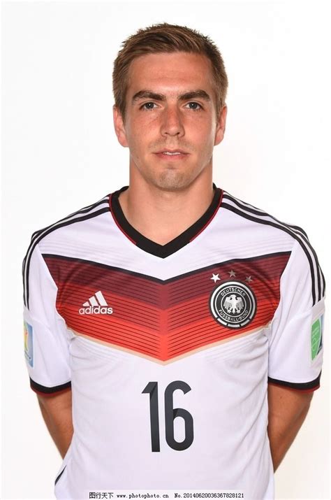 求德国球星拉姆的一张照片！-求这张德国队照片上的各位球员的名字