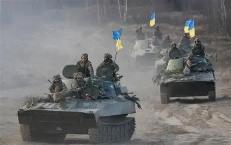 俄军36个营部署赫尔松，突破乌军层层防线，乌克兰承认局势不利！