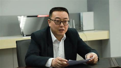 重庆大学计算机学院廖晓峰教授入选全球1000名顶级计算机和电子科学家-重庆大学信息公开