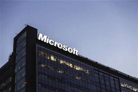 【21世纪经济报道】激辩“反垄断案” 工商总局过招微软|界面新闻 · 科技