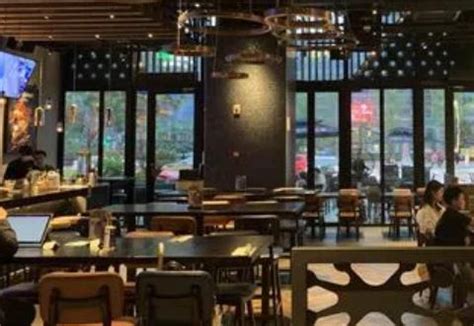 西餐厅设计风格该如何营造_上海赫筑餐饮空间设计事务所