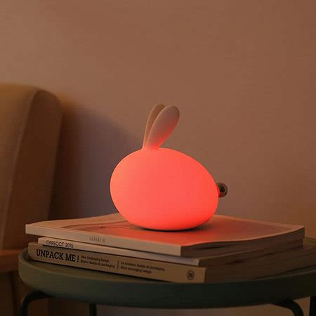 创意兔子硅胶柔和小夜灯，适合放在卧室的电子萌宠灯-奥柔拉 ...
