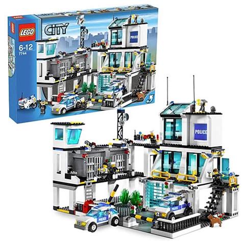 LEGO City 7744 - Polizeistation - Lego City