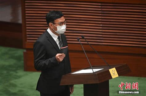 香港特区立法会4名新议员宣誓就任_李家超_中新社_陈永诺