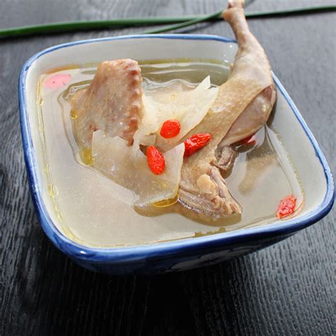 【红枣枸杞乳鸽汤的做法步骤图，怎么做好吃】cherryyanzi_下厨房