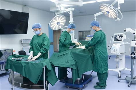 外科医生图片-外科医生正在做手术素材-高清图片-摄影照片-寻图免费打包下载