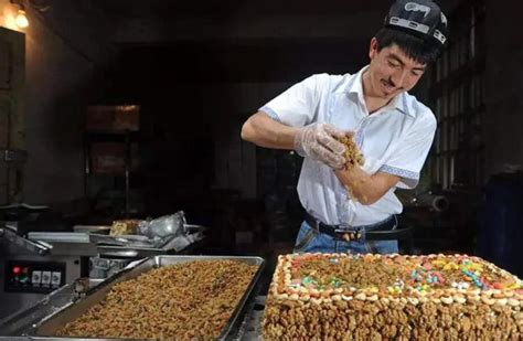 新疆切糕新疆切糕的做法（新疆切糕多少钱一斤）_玉环网