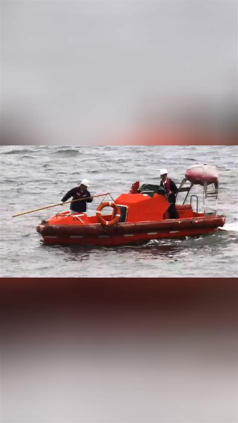 “福景001”工程船遇险沉没27人失联，搜救船员：海上风浪很大，搜救船一度落锚避风 - 封面新闻