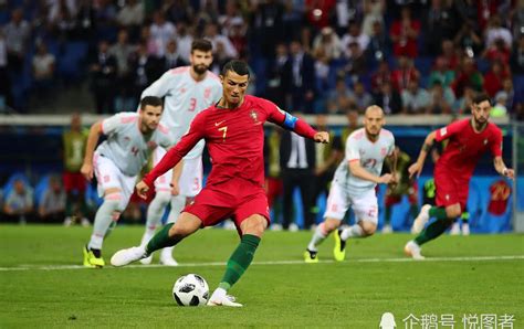 世界杯-葡萄牙1-0送摩洛哥出局 C罗霸气头球一击致命_手机凤凰网