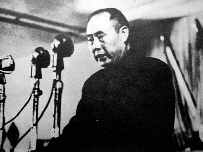1949年周总理宴请原国民党将领，指着一人说：向大家公开一个秘密__财经头条