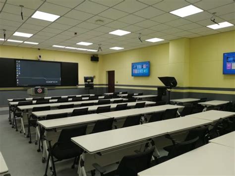 智慧教室-吕梁学院-信息化与现代教育技术中心