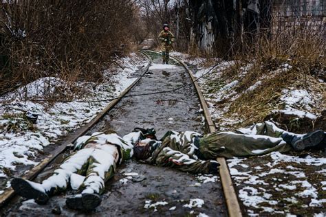 俄罗斯首度公布战损情况，承认阵亡498人，乌克兰则称总数超9000
