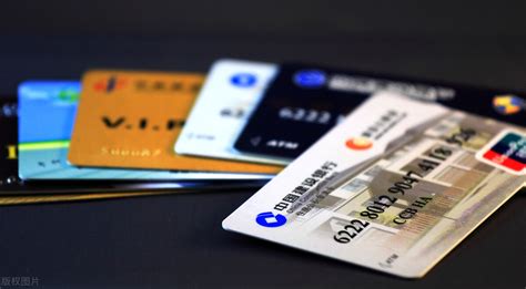 为什么你的银行信用卡总授信额度突破不了50万？这个文章告诉你-简易百科