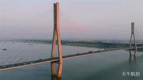 航拍安庆长江大桥 长江上35座大桥之一_腾讯视频