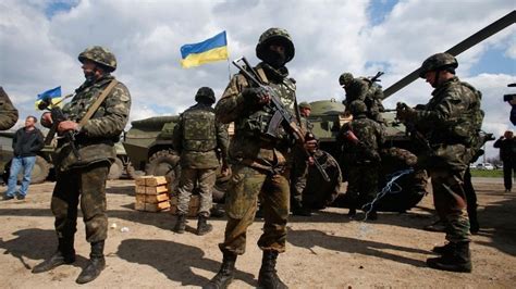 俄罗斯称将对乌克兰进行“非军事化”和“去纳粹化”，随后发动了军事动作_凤凰网视频_凤凰网
