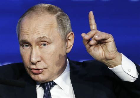 普京：俄罗斯不会威胁任何国家 吁各方稳定中东及北非局势__凤凰网
