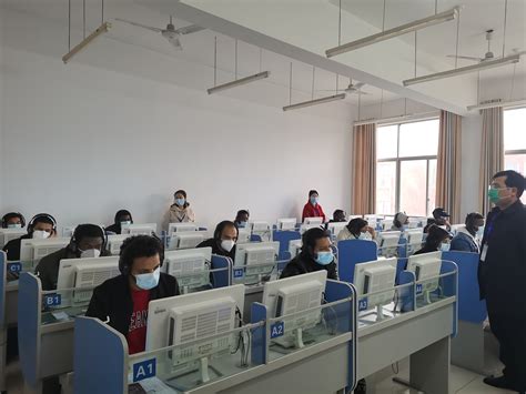 我校顺利举办2021年第一次汉语水平（HSK）考试