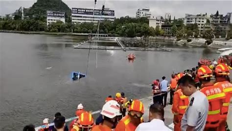 悲痛欲绝！贵州公交载高考生入水库视频曝光21人死亡、15人受伤-有驾