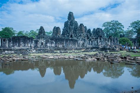 柬埔寨吴哥窟实拍，如此壮观神奇，怪不得每年百万中国游客参观