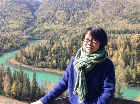 新疆故事：李娟 戈壁滩上只需一棵树