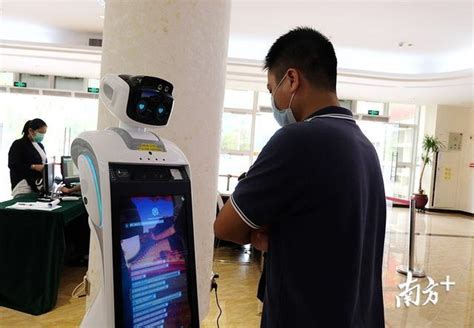 AI机器人“上岗”，广东肇庆政务服务更加智能化(组图)-特种装备网