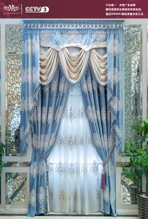 伊莎莱-客厅阳台窗帘效果图-客厅窗帘图片