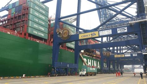 全球最大集装箱船靠泊宁波港-城市频道-浙江在线