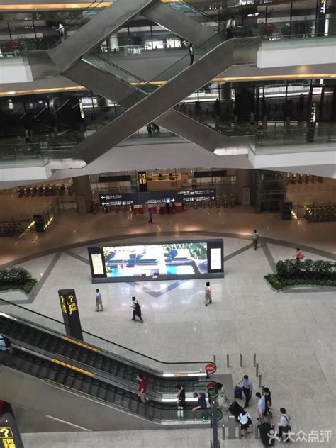 城事 _ 数读2018上海机场：浦东和虹桥机场全年客运量近1.18亿人次，同比增5.2%