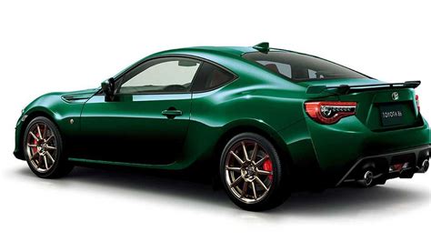 Reignite your passion for driving; the new Toyota 86 brings sporty ...
