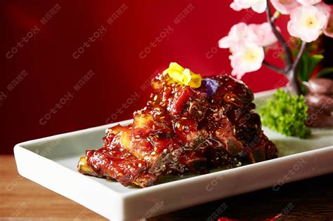 中国“八大菜系”热度排名：川菜占据半壁江山，看看你喜欢哪一道菜？|川菜|大数据|火锅_新浪新闻