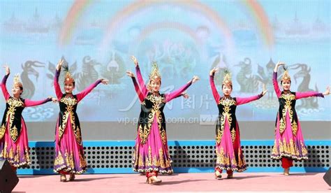 新疆乌鲁木齐：舞剧《五星出东方》亮相第六届中国新疆国际民族舞蹈节-人民图片网
