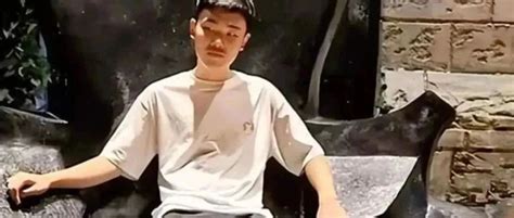 15岁胡鑫宇自杀身亡，录音笔内容曝光，这些细节，令人细思极恐…