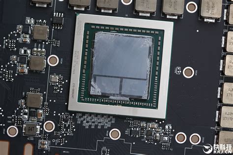 AMD RADEON VII显卡内部拆解图_数码图赏_太平洋科技