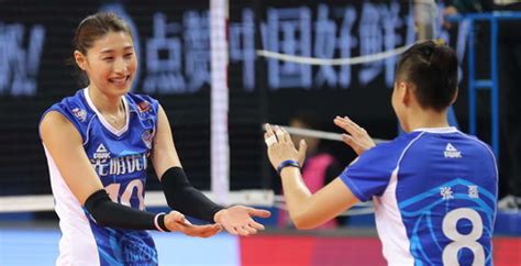 上海女排第4局仅得8分联赛单局最低，北京队13人上场6人得分