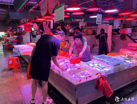 佛山藏有个平靓正海产市场！200多种海鲜，一次吃过瘾_海宝湾