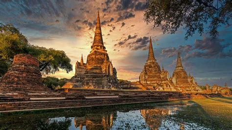 大城历史公园中的帕喜善佩寺，泰国大城府 (© travelstock44/Alamy) | 必应每日高清壁纸 - 精彩,从这里开始