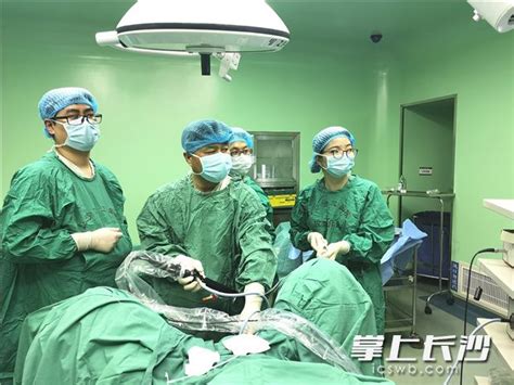 外科手术强度大耗时久 长沙一实习女医生晕倒手术台（视频）-视频精选-长沙晚报网